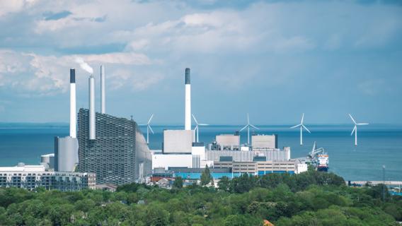usine en bord de mer